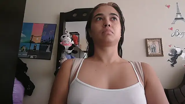 trianabell online show from March 2, 2026, 4:58 pm