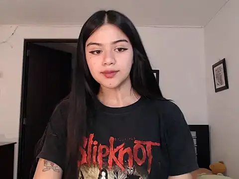 Snapshot of angelbeat_ chatting on January 12, 2025, 12:49 am angelbeat online show from January 12, 2025, 12:49 am