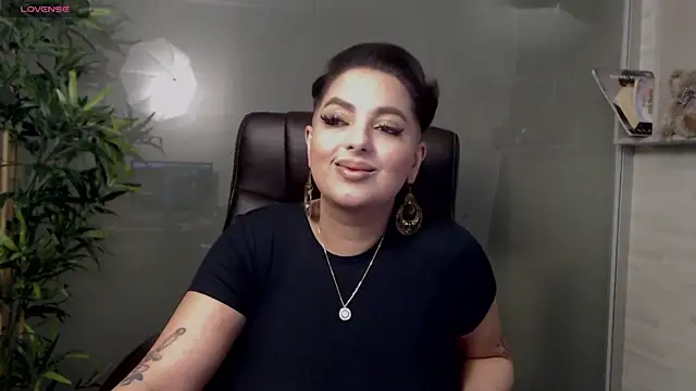 BustyAllyy online show from February 26, 2025, 11:37 pm