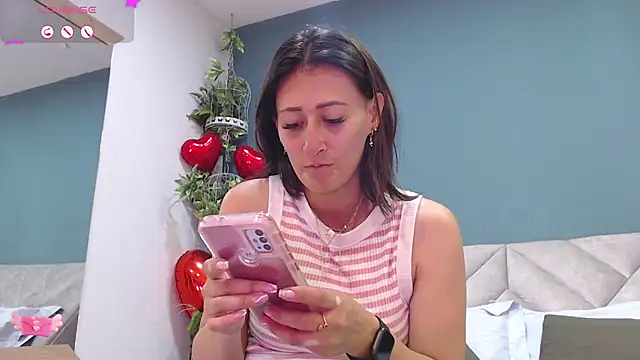 SharisWillian online show from February 27, 2025, 3:36 am