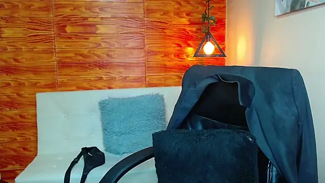 Bastiaan 28 online show from January 5, 2025, 8:52 pm