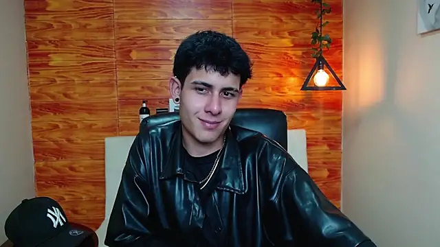 Bastiaan 28 online show from January 10, 2025, 6:53 am