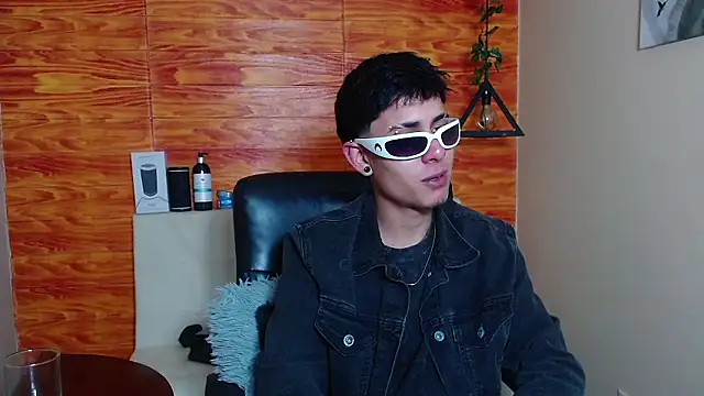 Bastiaan 28 online show from February 6, 2025, 3:59 am