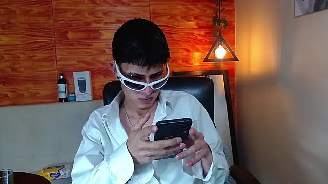 Bastiaan 28 online show from February 11, 2025, 2:25 am