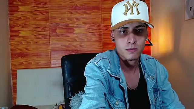 Bastiaan 28 online show from February 19, 2025, 9:17 am