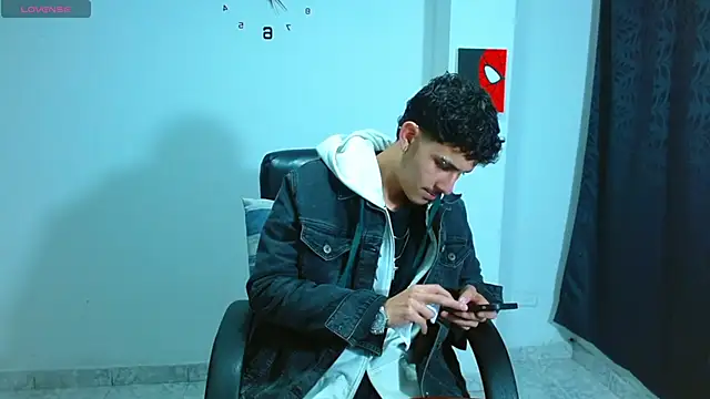 Bastiaan 28 online show from September 10, 2025, 2:22 am