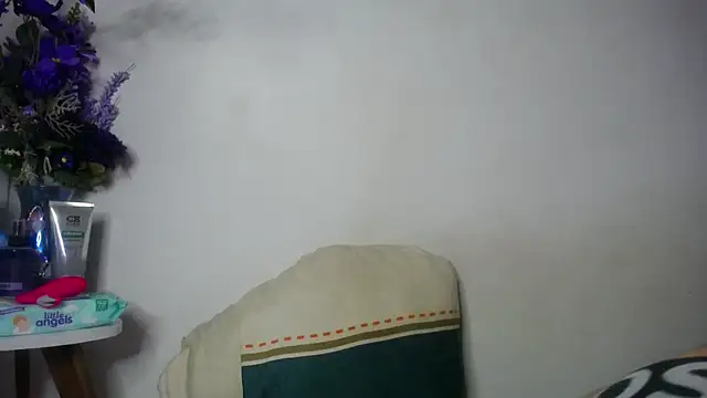 Eros Smit online show from February 13, 2026, 6:37 pm