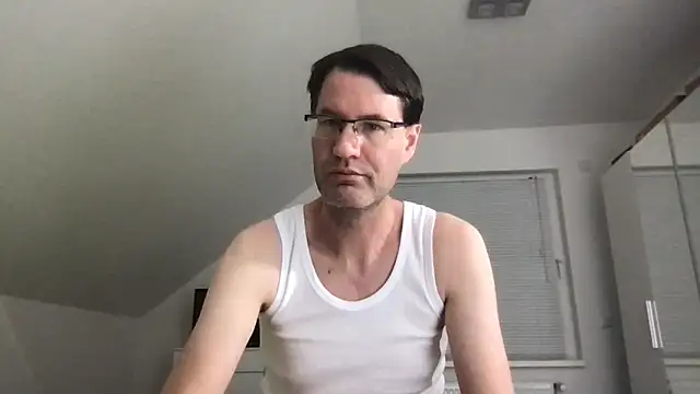 zxzx cam1 online show from March 9, 2025, 9:57 pm