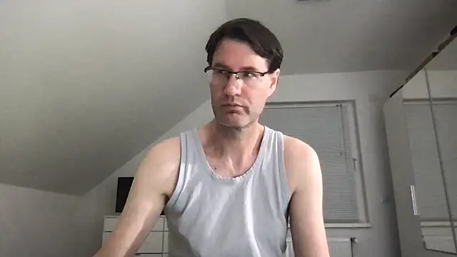 zxzx cam1 online show from March 21, 2025, 4:40 pm