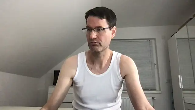 zxzx cam1 online show from November 23, 2025, 4:40 pm