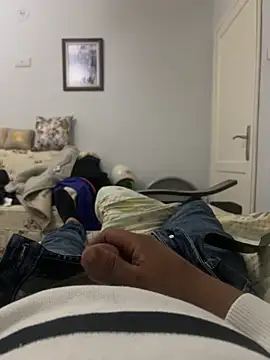 sikergecer3435 online show from April 19, 2026, 8:44 pm