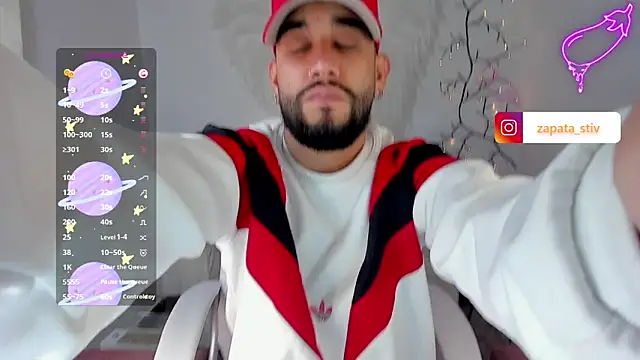 estiben 05 online show from October 28, 2025, 9:17 pm