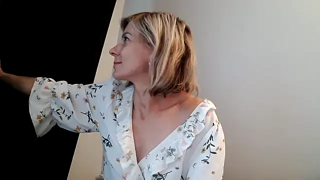 anechka1 online show from October 21, 2025, 11:55 am