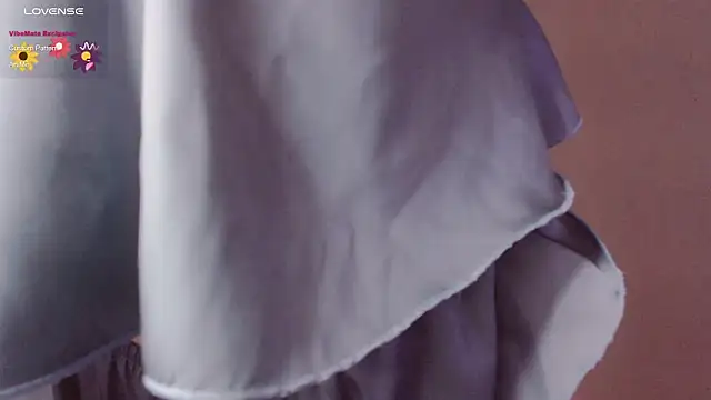 Snapshot of _OMO_ chatting on January 9, 2026, 5:15 pm OMO online show from January 9, 2026, 5:15 pm