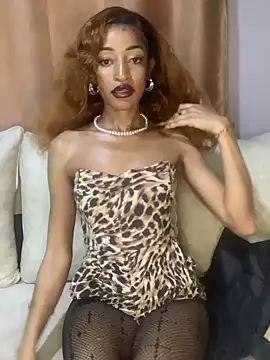 GoddessVee online show from December 29, 2024, 1:49 pm