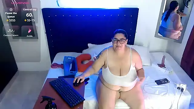 Snapshot of bubis_laru53 chatting on July 18, 2026, 4:55 pm bubis laru53 online show from July 18, 2026, 4:55 pm