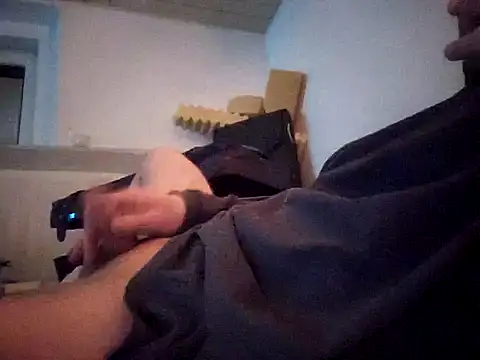 0815lukas2024 online show from February 3, 2025, 4:46 am