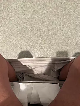 kiranx09 online show from April 21, 2026, 11:29 pm