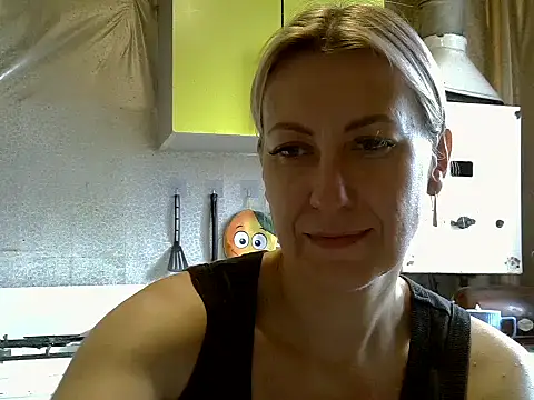 AshleyXHoney online show from September 18, 2025, 6:59 am