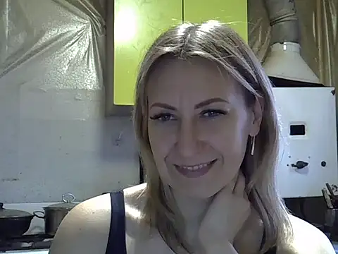 AshleyXHoney online show from December 2, 2025, 7:14 am