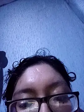 ladygmusic online show from October 25, 2025, 9:42 pm