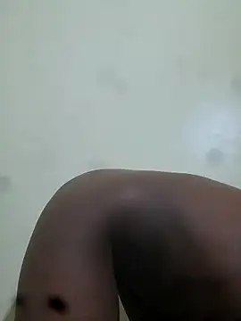 julietunderwoood online show from September 13, 2025, 3:39 am