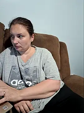 MilfyMrsRobinson online show from September 22, 2025, 11:12 am