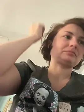 MilfyMrsRobinson online show from January 19, 2026, 1:37 pm