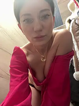 Snapshot of MooonReal chatting on January 7, 2025, 1:28 am MooonReal online show from January 7, 2025, 1:28 am