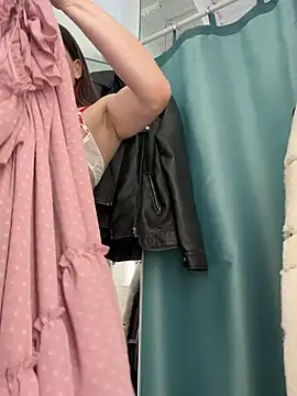 Snapshot of MooonReal chatting on January 30, 2025, 9:36 am MooonReal online show from January 30, 2025, 9:36 am