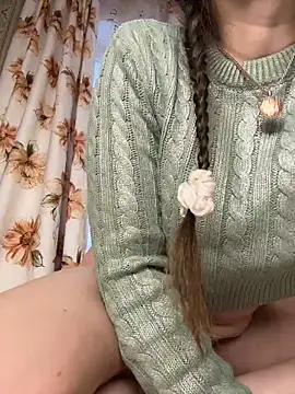 Snapshot of MooonReal chatting on December 23, 2025, 3:15 am MooonReal online show from December 23, 2025, 3:15 am