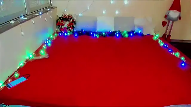 LizaSenri online show from December 11, 2024, 7:31 am