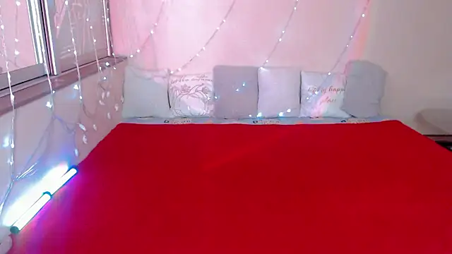 LizaSenri online show from January 14, 2026, 7:14 am