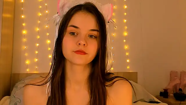 evelinal ove online show from February 1, 2025, 1:09 pm