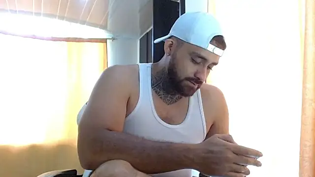 aronmiller404 online show from March 7, 2026, 2:47 pm