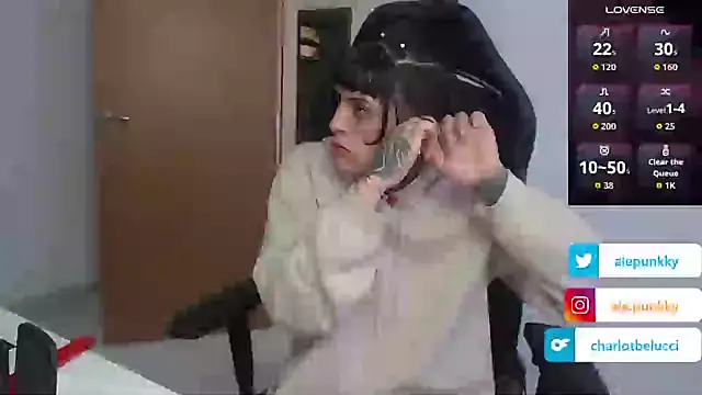 charlotbelucci  online show from October 4, 2025, 10:02 am