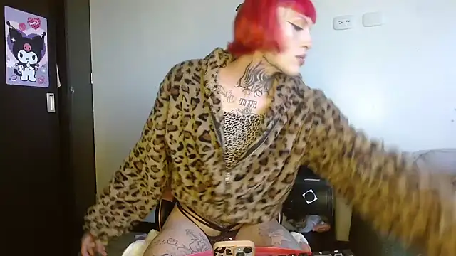 Snapshot of charlotbelucci_ chatting on April 26, 2026, 9:56 pm charlotbelucci online show from April 26, 2026, 9:56 pm