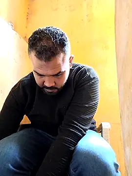 ListedLoin online show from February 5, 2025, 9:04 am