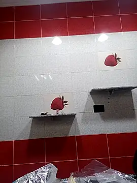 ListedLoin online show from February 18, 2025, 3:54 pm