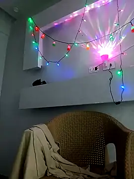 ListedLoin online show from March 17, 2025, 6:42 pm