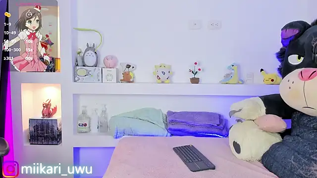 Ahri Elderwood online show from January 23, 2025, 3:05 am