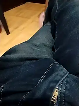 Snapshot of myhot1551 chatting on October 9, 2025, 1:20 pm myhot1551 online show from October 9, 2025, 1:20 pm