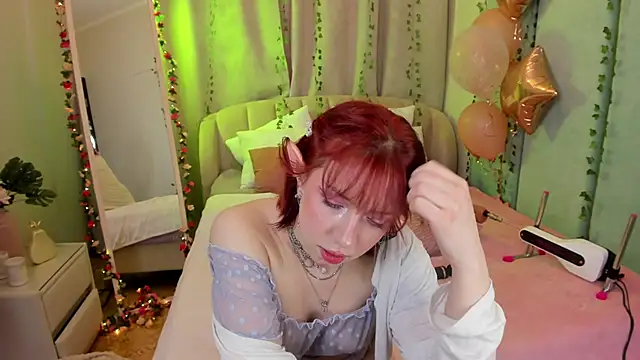 Love is Lola online show from March 4, 2025, 4:17 am