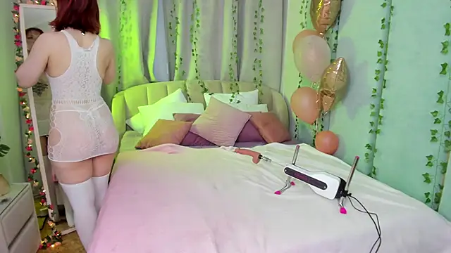 Love is Lola online show from March 9, 2025, 1:14 am