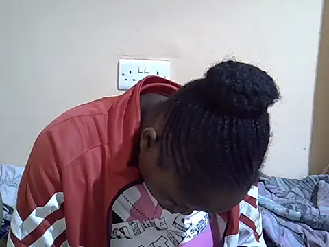 HOT-JAZMINE online show from October 14, 2025, 8:37 am