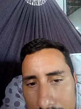 Snapshot of luissilva0071 chatting on February 5, 2025, 4:14 pm luissilva0071 online show from February 5, 2025, 4:14 pm