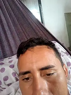 Snapshot of luissilva0071 chatting on February 9, 2025, 6:58 pm luissilva0071 online show from February 9, 2025, 6:58 pm