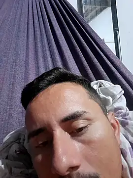 Snapshot of luissilva0071 chatting on February 12, 2025, 12:05 am luissilva0071 online show from February 12, 2025, 12:05 am