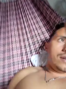 Snapshot of luissilva0071 chatting on March 14, 2025, 4:09 pm luissilva0071 online show from March 14, 2025, 4:09 pm