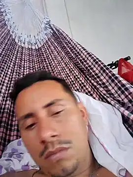 Snapshot of luissilva0071 chatting on March 14, 2025, 11:00 pm luissilva0071 online show from March 14, 2025, 11:00 pm